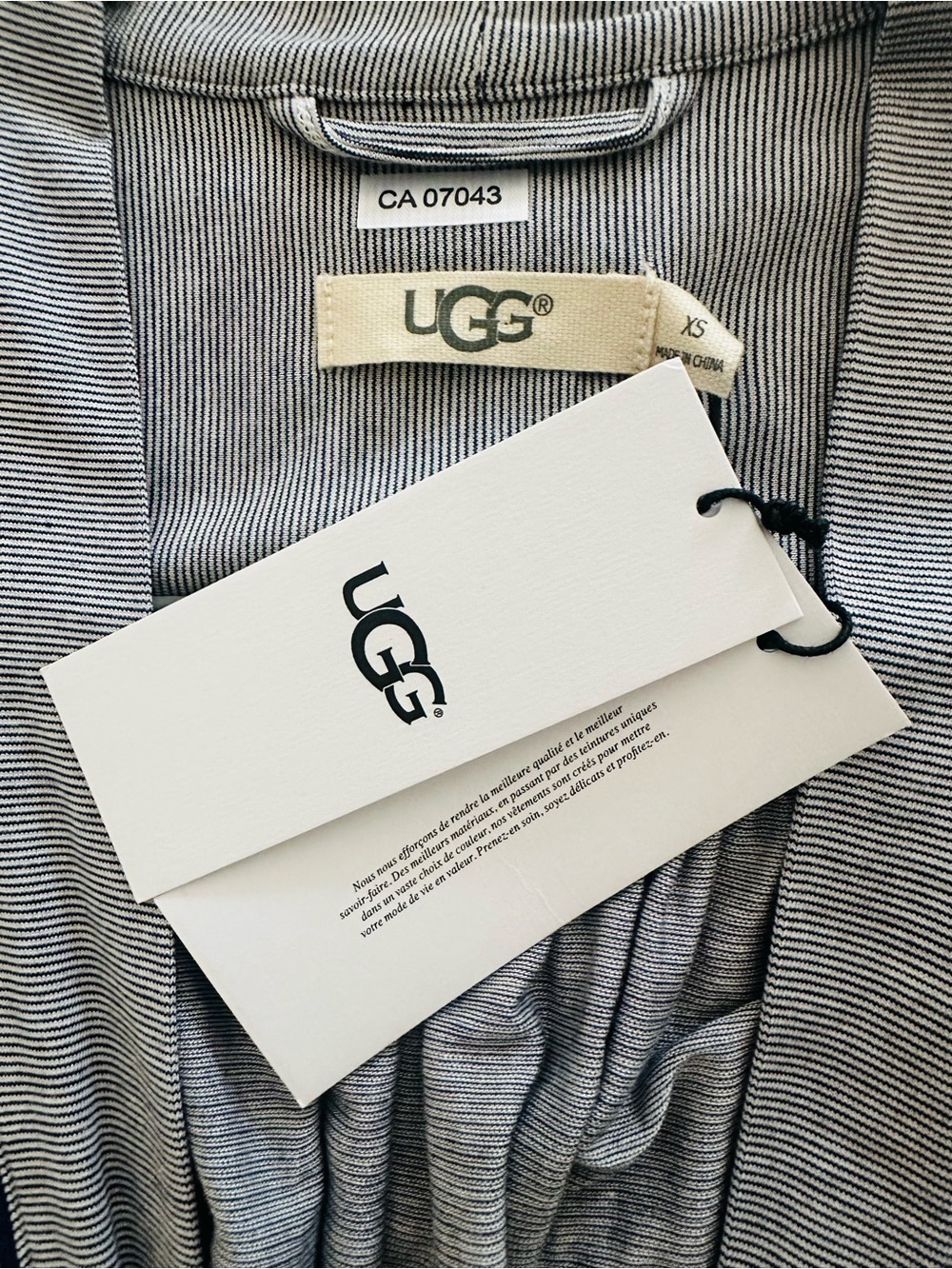 NWT UGG lounge robe, blue, XS